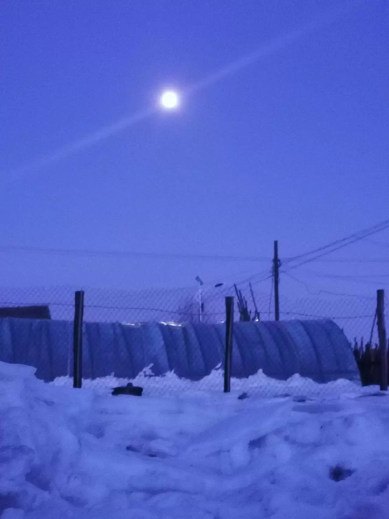 十首关于雪月的诗词，冬夜里雪月最宜，月映雪时最忆君。