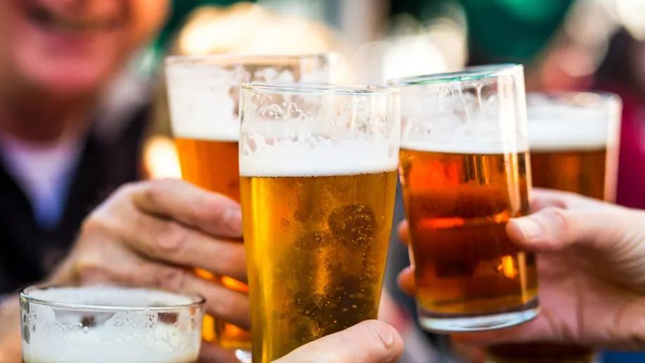 外刊阅读：Does beer truly lead to weight gain or belly fat?